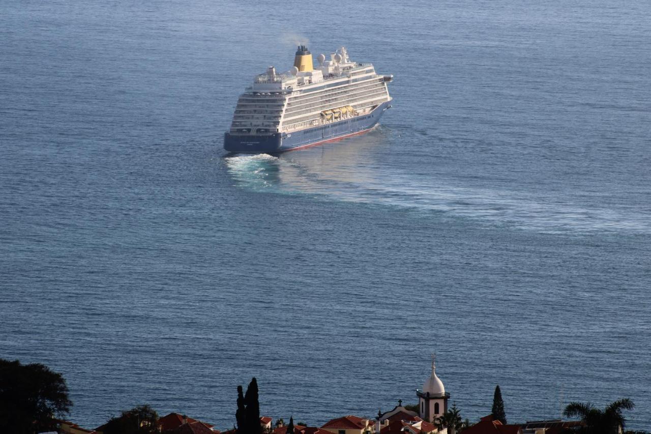 Moradia Stephanie Funchal  Luaran gambar