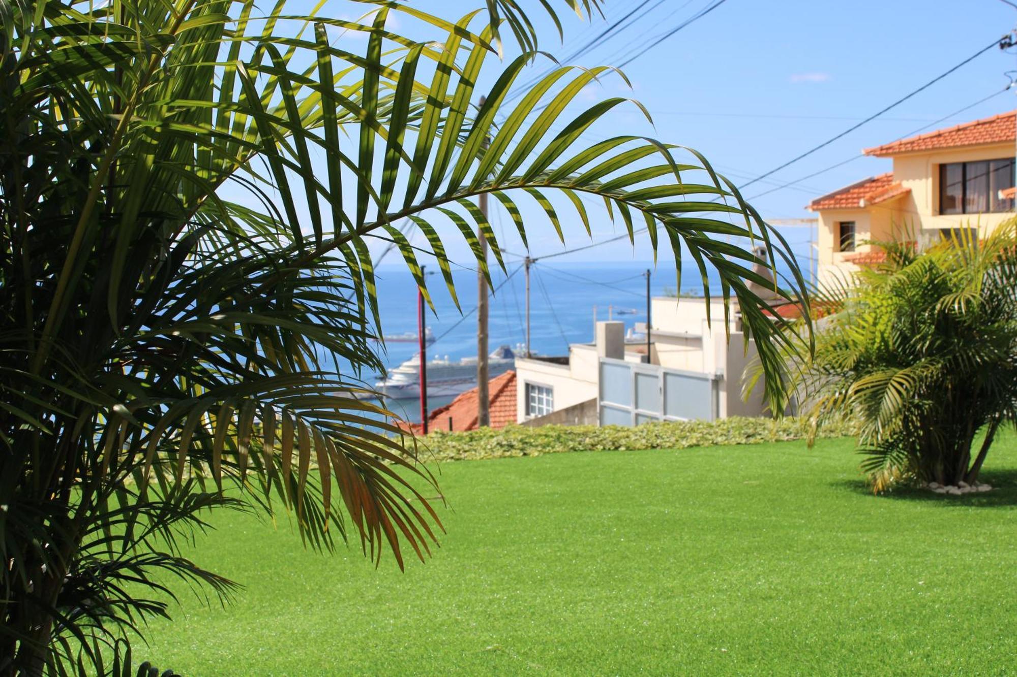 Moradia Stephanie Funchal  Luaran gambar